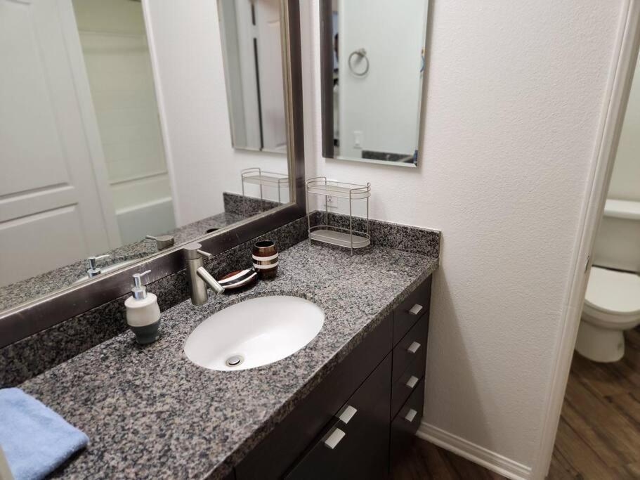 Amazing Marina Del Rey 2bdr Apartment Los Angeles
